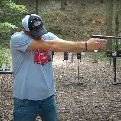 22plinkster aiming a pistol